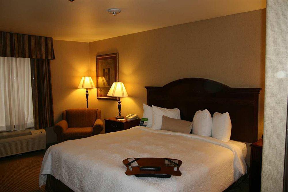 Hampton Inn & Suites Boise-Меридиан Номер фото