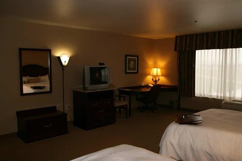 Hampton Inn & Suites Boise-Меридиан Номер фото